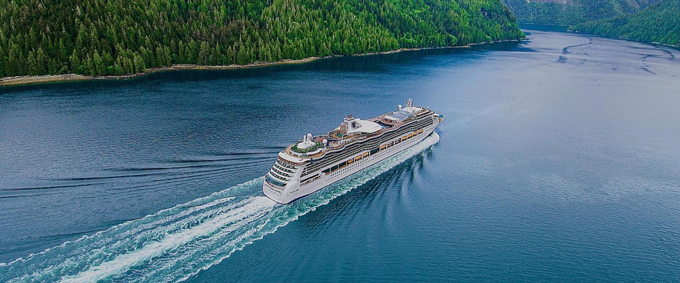 Crucero navegando